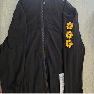 Lululemon Hawaii exclusive define jacket cropped